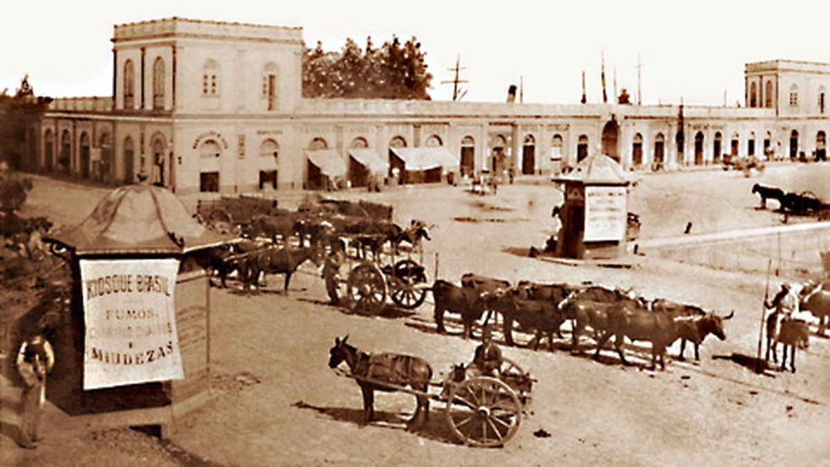 Mercado Público de Porto Alegre fotografado por Luiz Terragno em 1875, ilustrando artigo A consolidação da fotografia no Rio Grande do Sul.